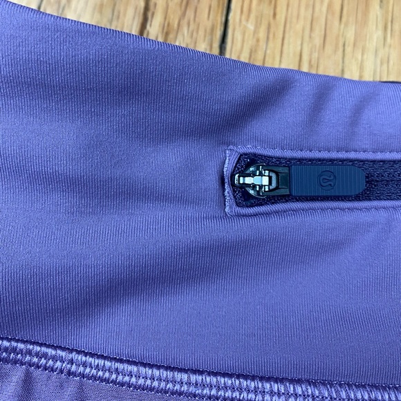 🚫Lululemon size 2 speed up shorts color purple - Picture 9 of 10